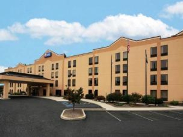 Comfort Inn & Suites York