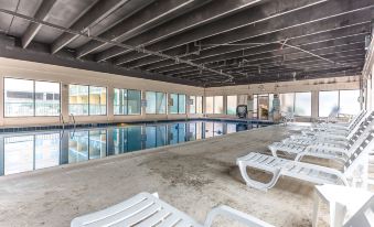 Ocean Crest Inn and Suites