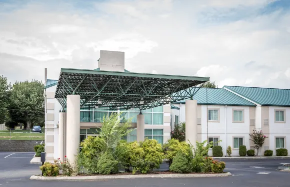 伊克諾旅館莫里斯敦西部