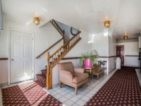Ameri-Stay Inn & Suites Hotels in Sunset