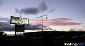Deer Lake Motel