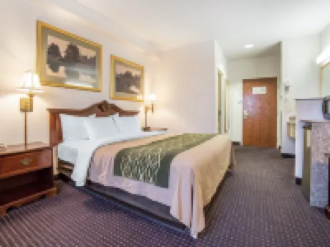 Comfort Inn and Suites Hotels in Riverton