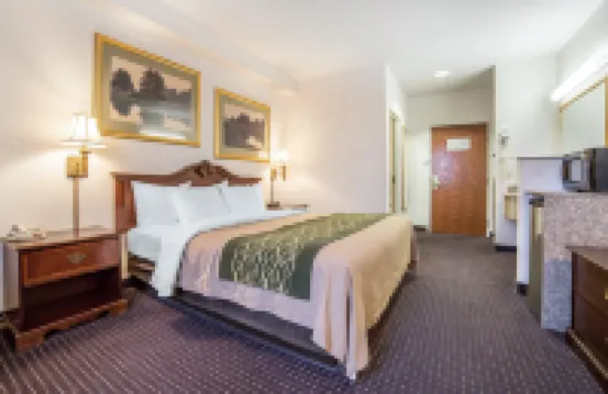 컴포트 인 & 스위트 리버턴