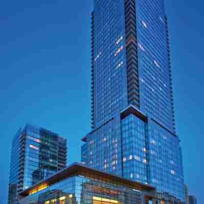 Four Seasons Hotel Toronto Hotel Exterior