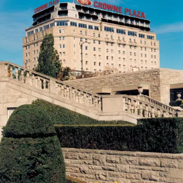 THE BROCK NIAGARA FALLS FALLSVIEW, TAPESTRY BY HILTON