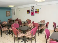 Days Inn & Suites by Wyndham Artesia Hotels in Cerritos