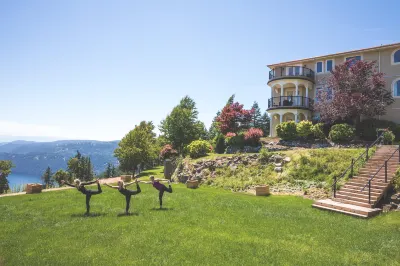 Villa Eyrie Resort Hotels in der Nähe von Butchart Gardens