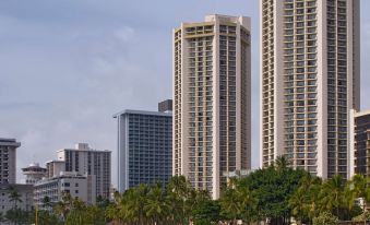 Hyatt Regency Waikiki Beach Resort & Spa