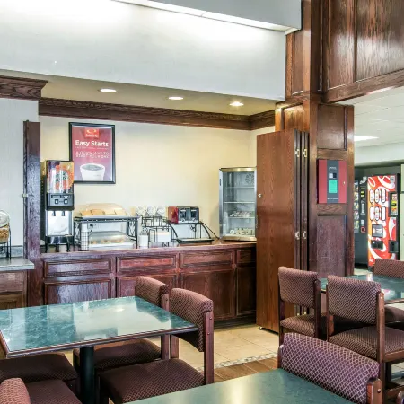 Quality Inn Moore - Oklahoma City