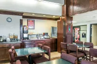 Quality Inn Moore - Oklahoma City - Parking