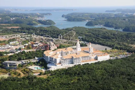 Hotel Shima Spain Mura Отели рядом с достопримечательностью «Yokoyama»