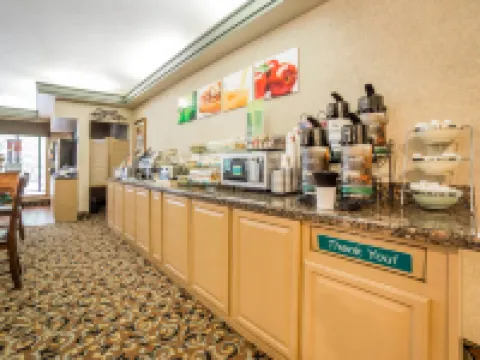 クオリティイン ポストフォールズ - クーアダリーン ポスト・フォールズのホテル