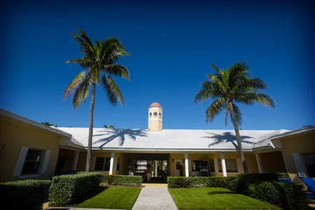 Delray Breakers on the Ocean Отели рядом с достопримечательностью «The Art Arena Gallery»