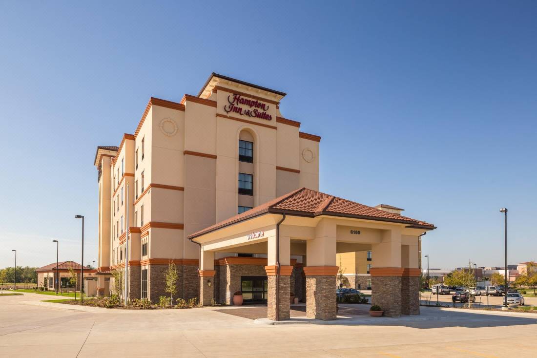 Hampton Inn & Suites West des Moines Mill Civic-West Des Moines Updated  2022 Room Price-Reviews & Deals | Trip.com