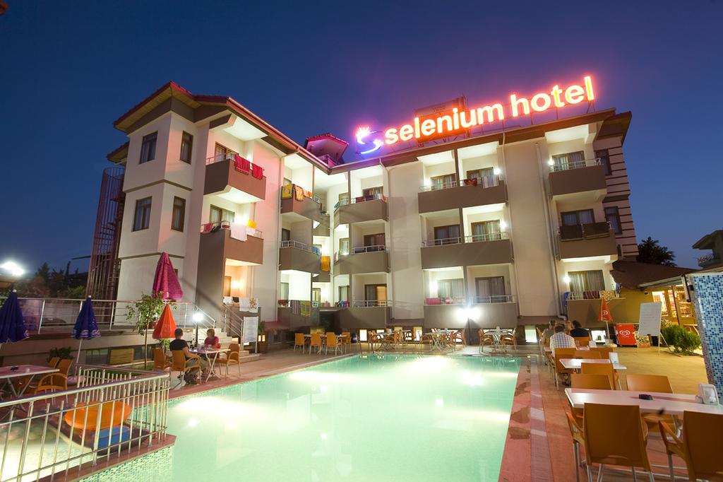 Selenium Hotel