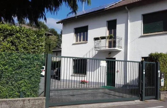 阿菲塔朱迪西旅館