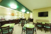 Baymont by Wyndham Henderson-Northeast Denver Hotels in Thornton
