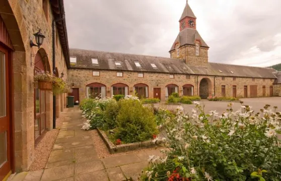 託米奇假日庭院小屋酒店