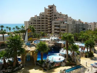 Apartamentos 3000 Marina d'Or Hotels near Via Verda de la Mar (accés)