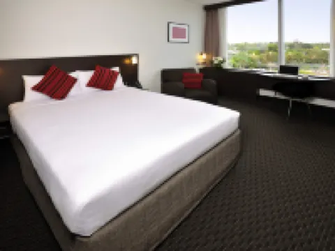 Ibis Melbourne Glen Waverley - parking