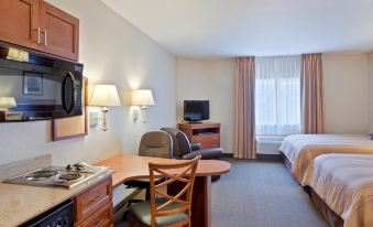 Candlewood Suites Portland-Airport