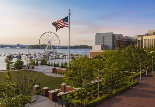 Gaylord National Resort & Convention Center Các khách sạn ở Fort Washington