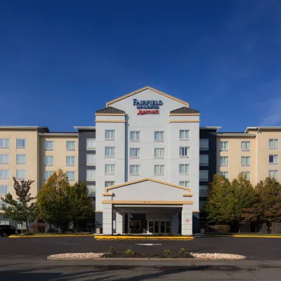 Fairfield Inn & Suites Newark Liberty International Airport Hotels near Tidelands Athletic Complex
