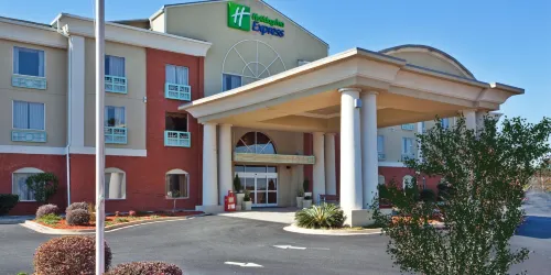 Holiday Inn Express & Suites THOMASVILLE by IHG Hotels in Thomasville
