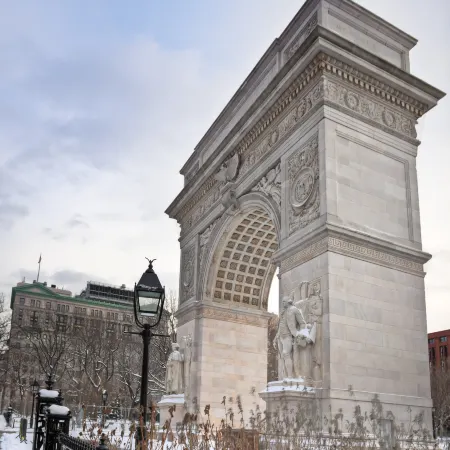 Fairfield Inn & Suites New York Manhattan/Downtown East Отели рядом с достопримечательностью «Нижний Ист-Сайд»