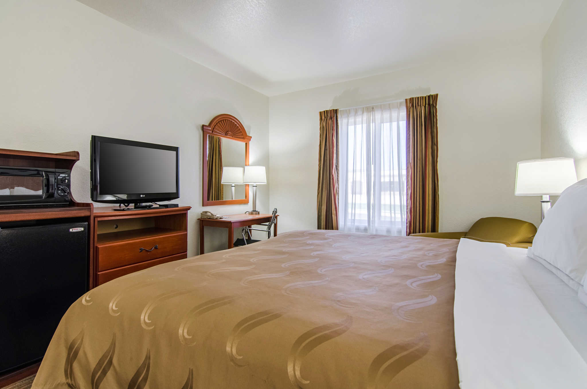 Quality Inn Junction City - Near Fort Riley