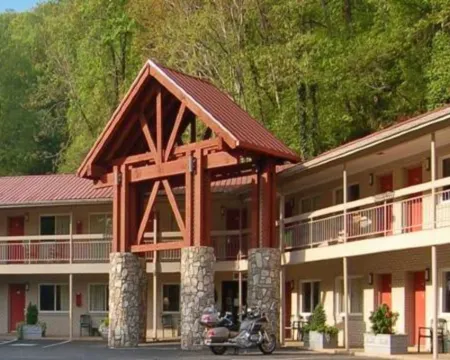 Econo Lodge Cherokee Near River Park Hotels in Cherokee