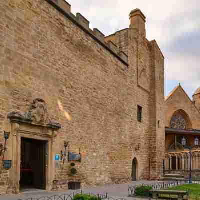 Parador de Olite Hotel Exterior