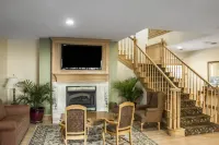 Quality Inn & Suites Cincinnati Sharonville Hotels in Sharonville