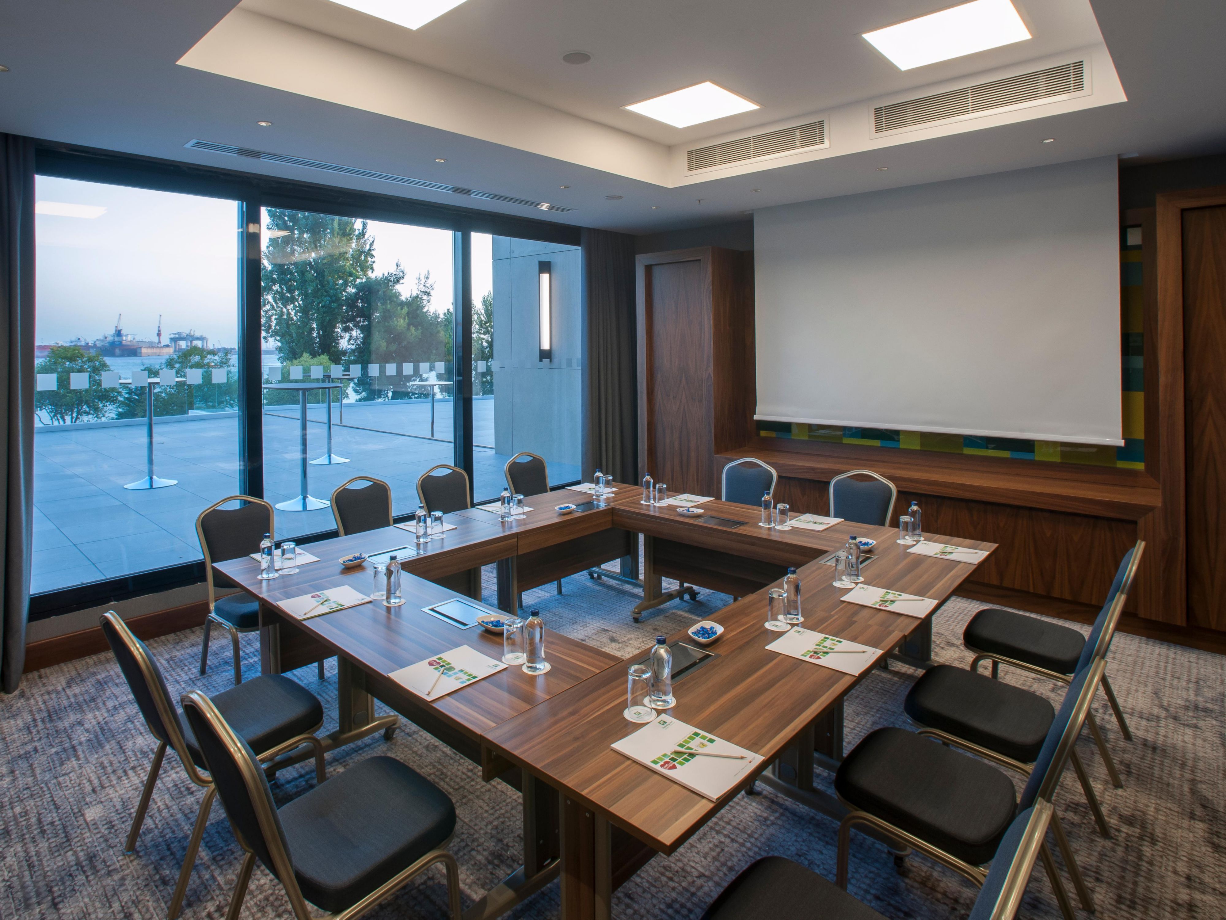 Holiday Inn Istanbul - Tuzla Bay (Holiday Inn Istanbul - Tuzla Bay, an Ihg Hotel)