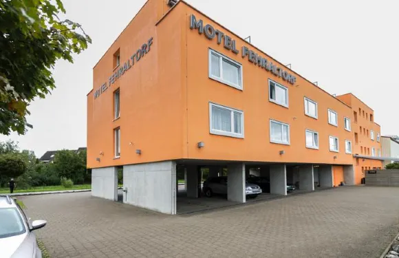 費哈拉託爾夫汽車旅館