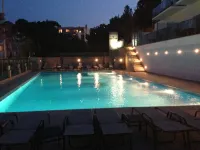 Portodrach Aparthotel & Suites - Pool