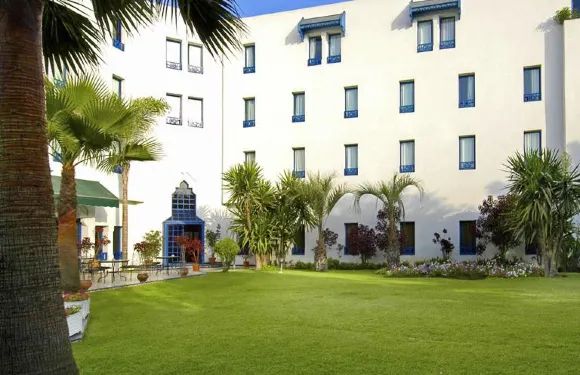 宜必思拉巴特阿格達勒酒店