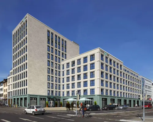 Motel One Freiburg Hotels near Schlossberg
