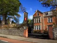 Innisfree House Hotels in Dundalk