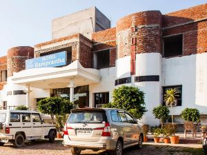 Hotel Ramprastha