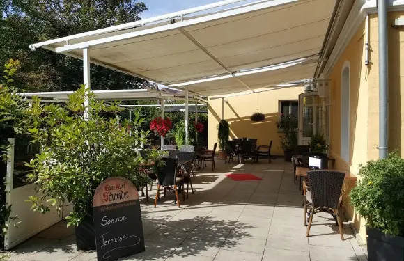 巴特薩森多夫公園酒店和Kurcafe