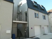 Studios Albri Hotels near Eglise Saint-Germain-l'Auxerrois