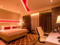 Carnelian Muscat - Airport Hotel Hotels near Al Ansab Wetland