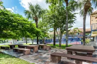 Motel 6 Riviera Beach, FL
