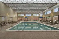 Delta Hotels Minneapolis Northeast - Pools