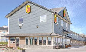 High Point Inn & Suites Peace River