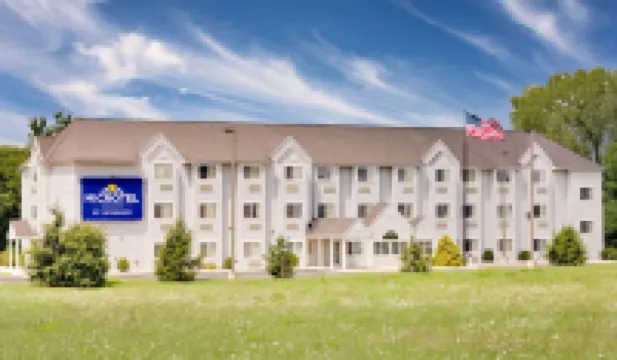 Microtel Inn & Suites by Wyndham Hagerstown by I-81 - 2-Star