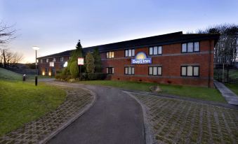 Days Inn by Wyndham Membury M4