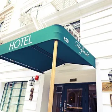 The Fitzgerald Hotel Отели рядом с достопримечательностью «Авиакомпания»