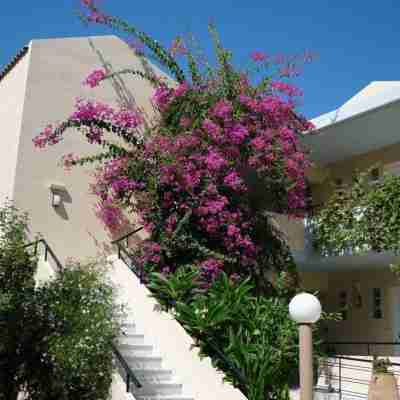 Selini Suites & Waterpark Hotel Exterior